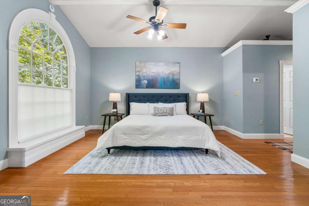 3755 Ashwood Drive SE