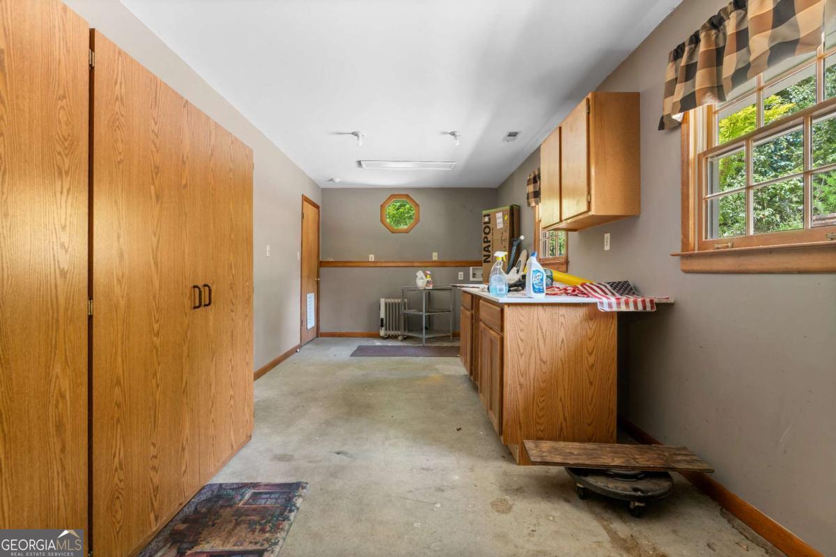 3755 Ashwood Drive SE