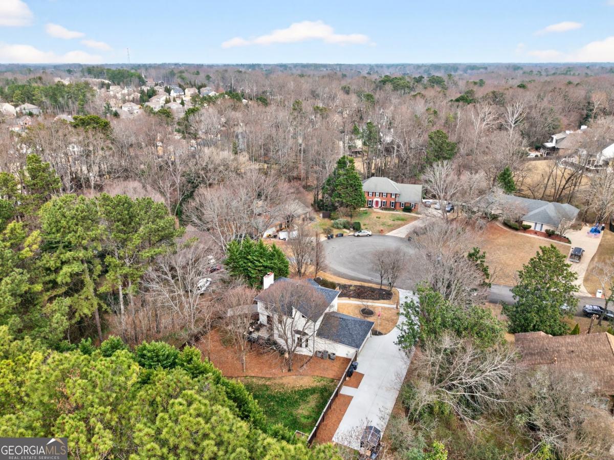 325 Saddle Creek Circle