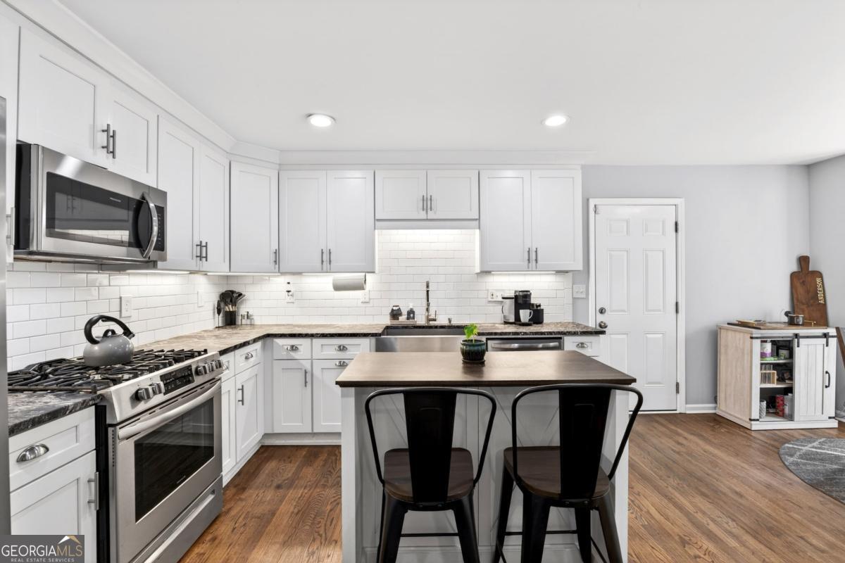 325 Saddle Creek Circle