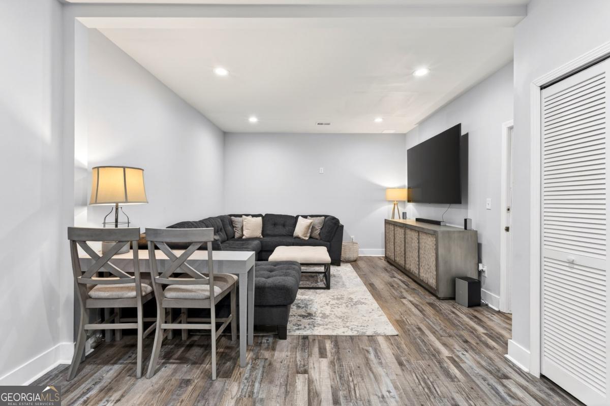 325 Saddle Creek Circle