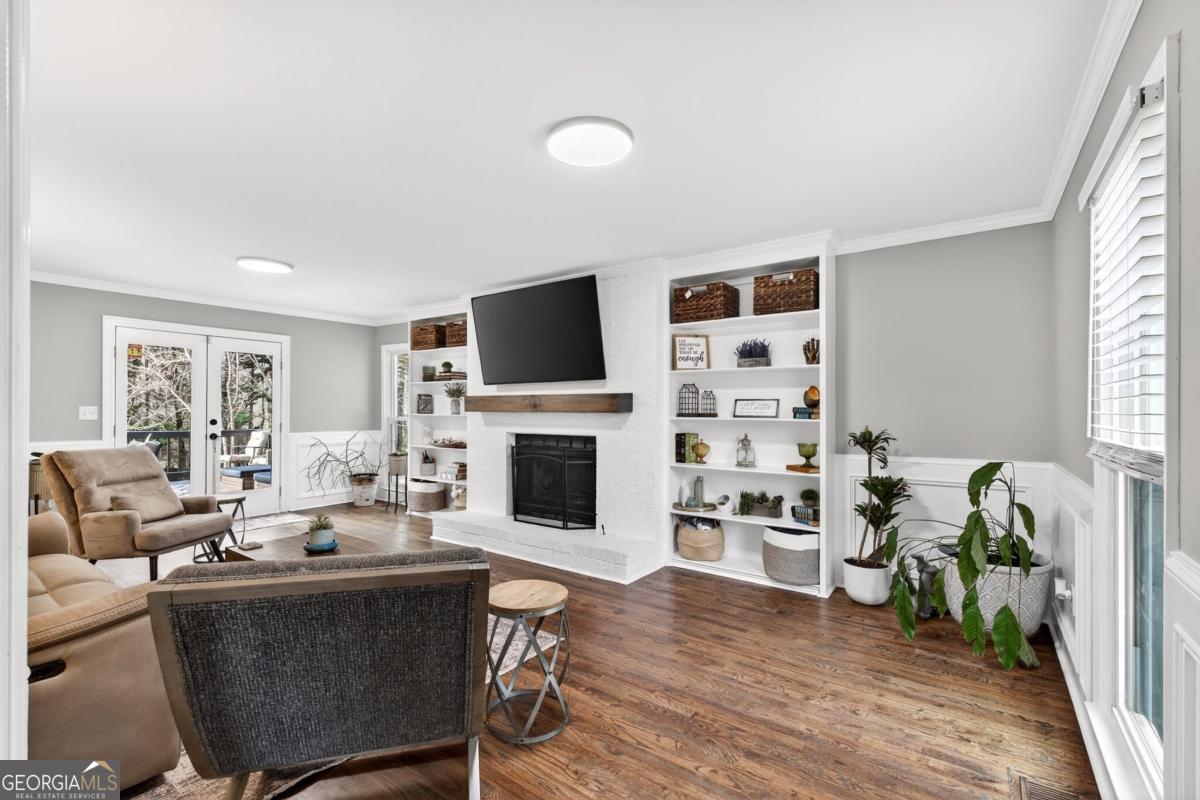 325 Saddle Creek Circle