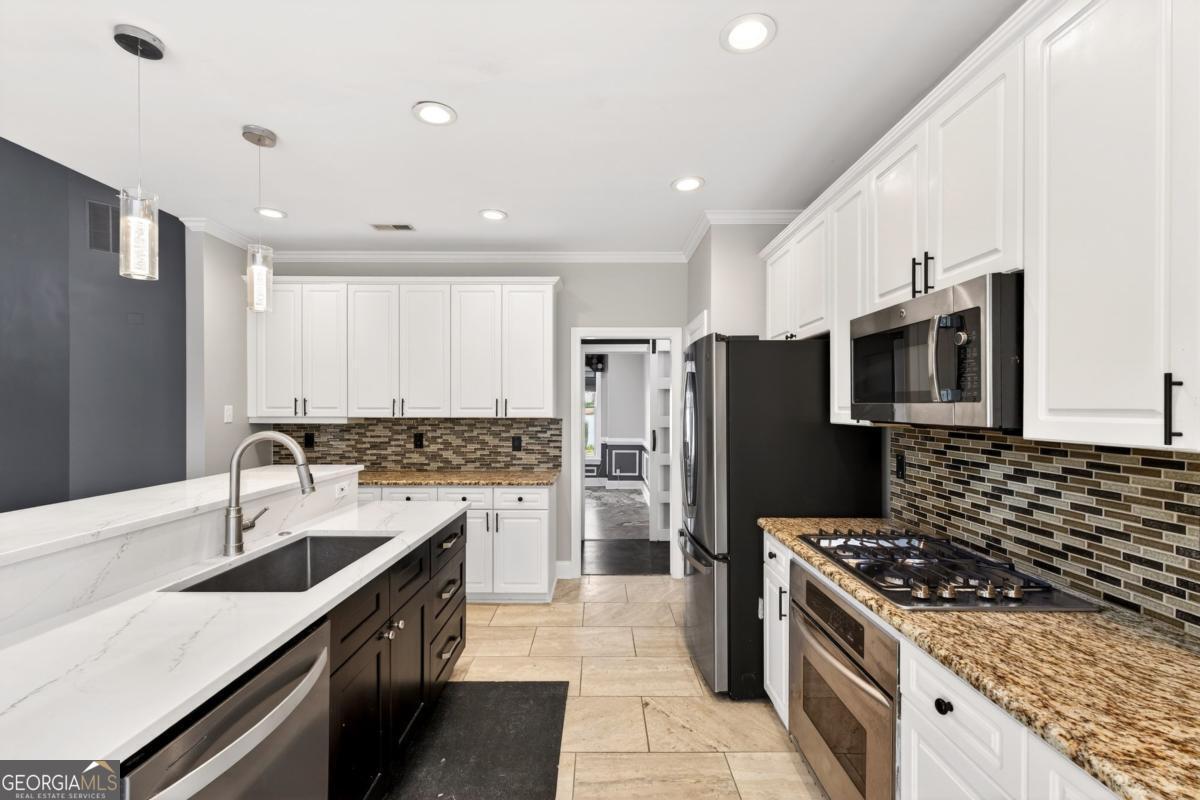 250 Haydens Walk Court