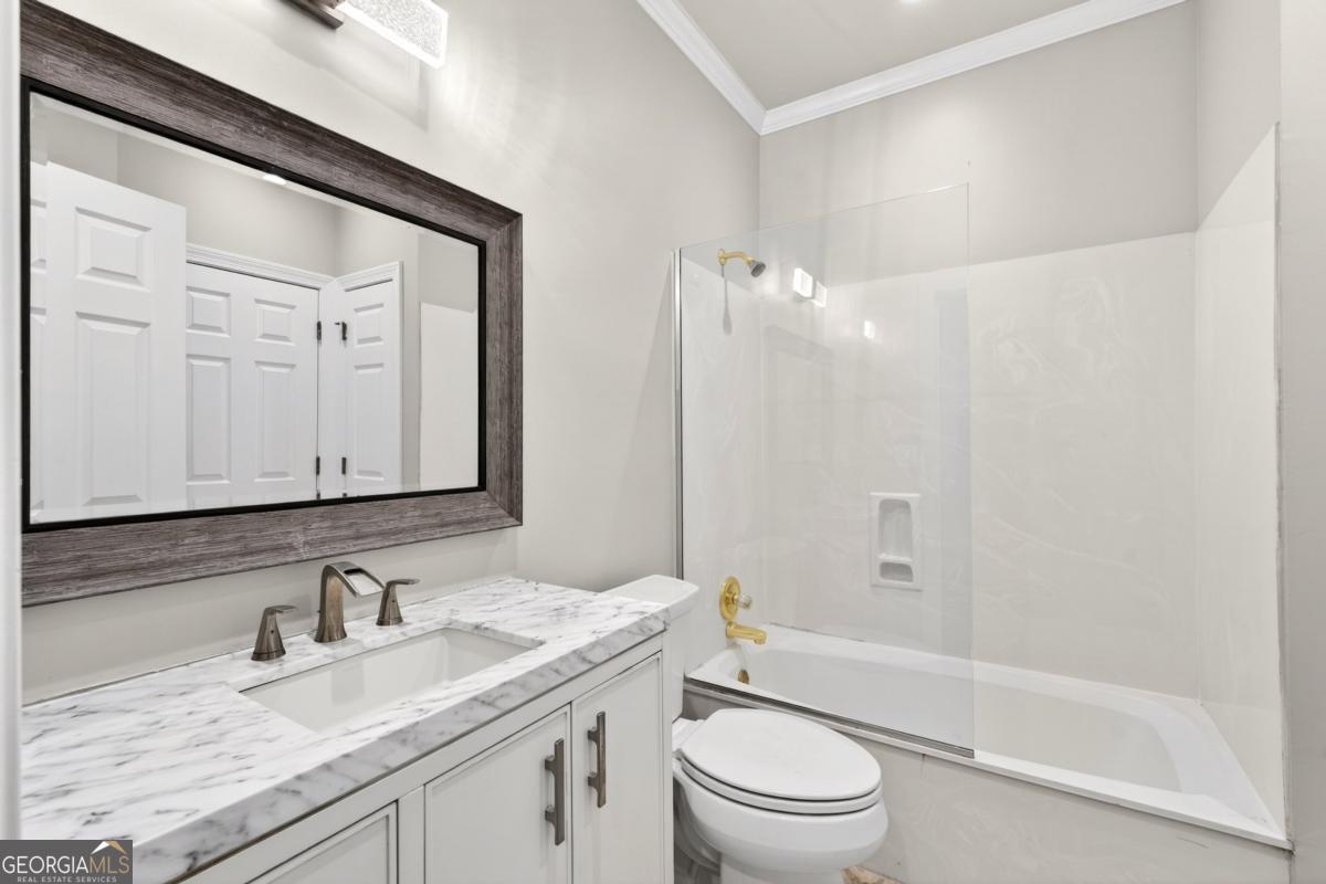 250 Haydens Walk Court