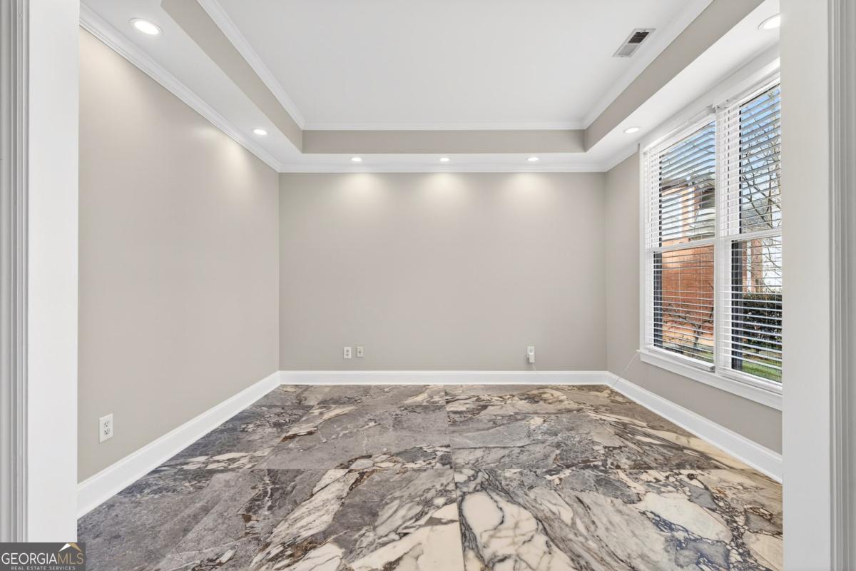 250 Haydens Walk Court