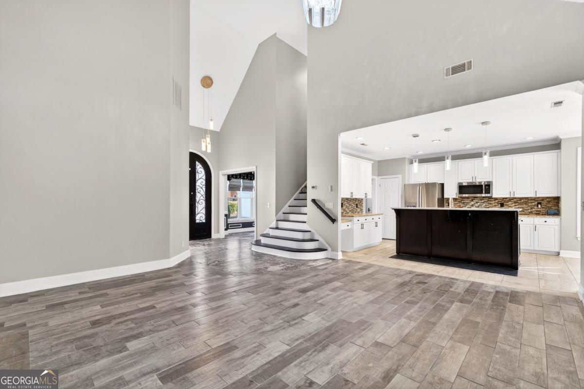 250 Haydens Walk Court