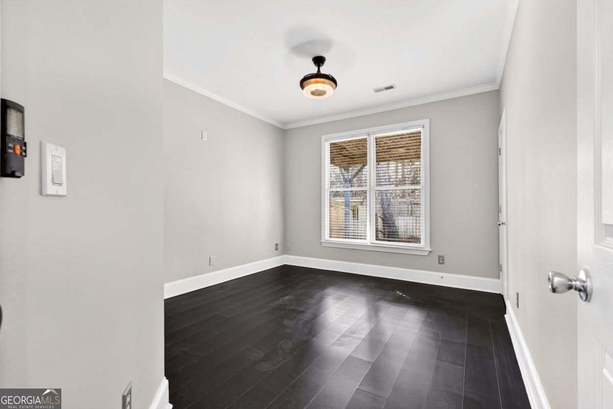 250 Haydens Walk Court