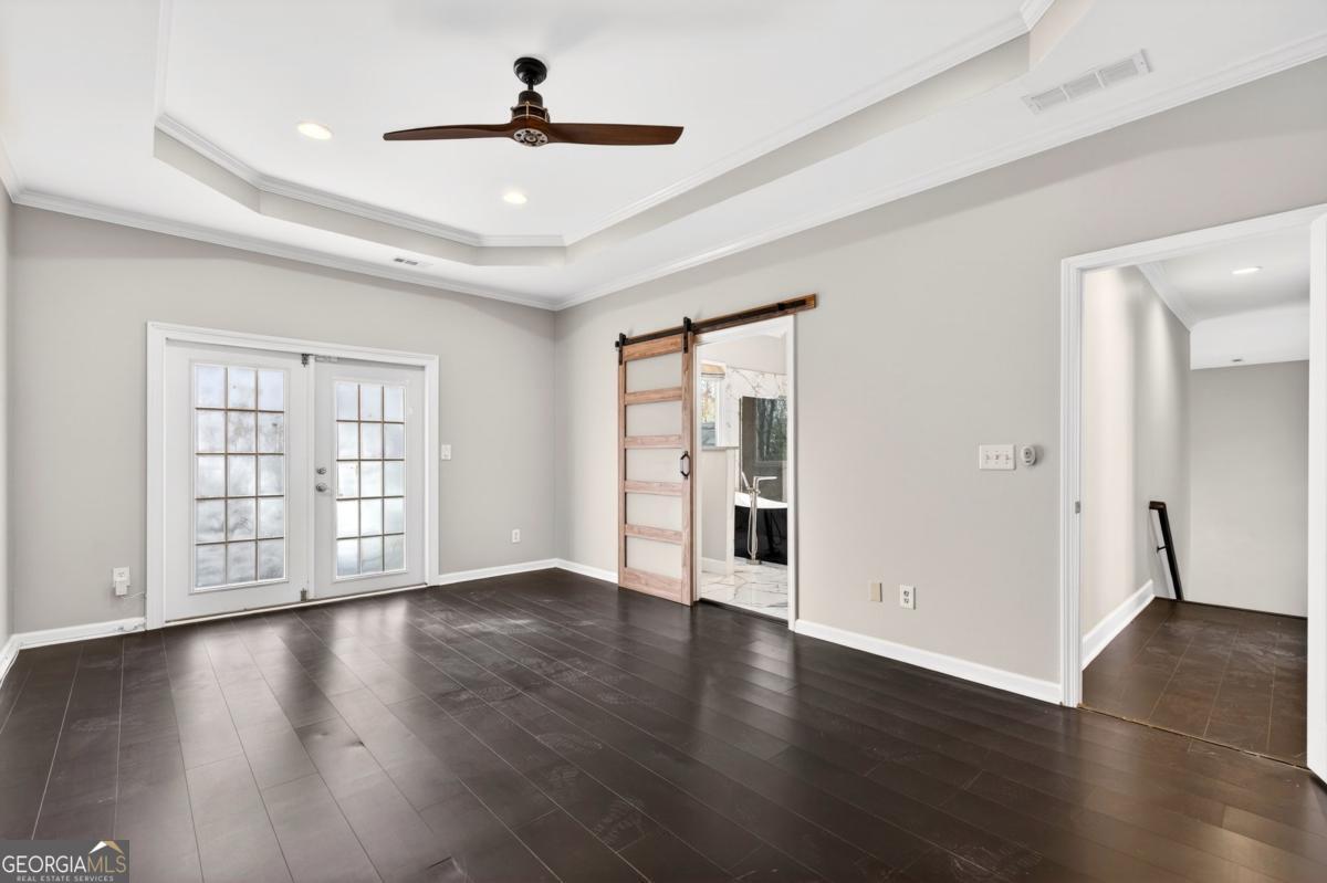 250 Haydens Walk Court