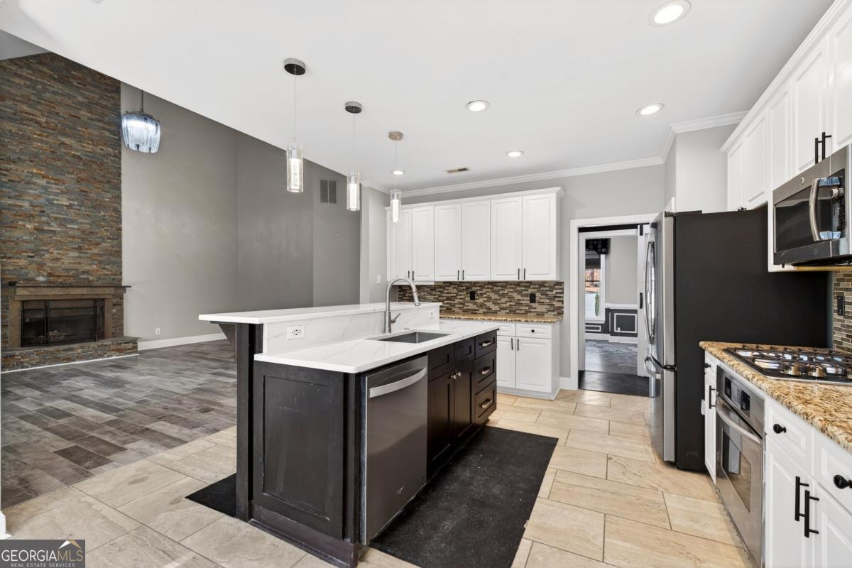 250 Haydens Walk Court