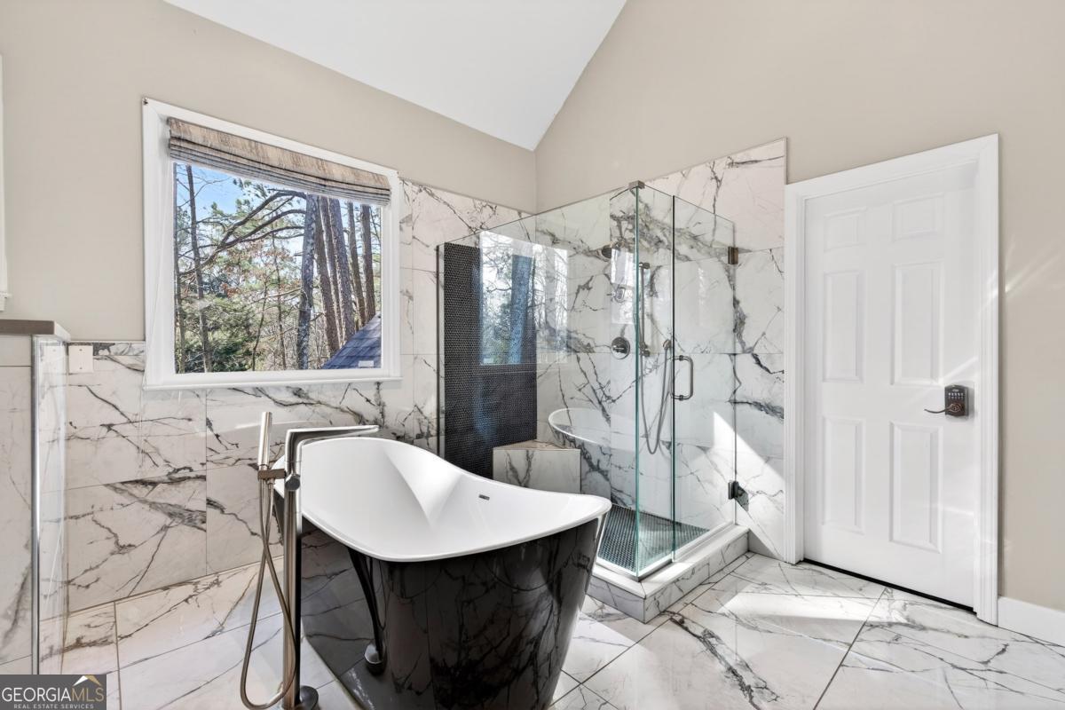 250 Haydens Walk Court