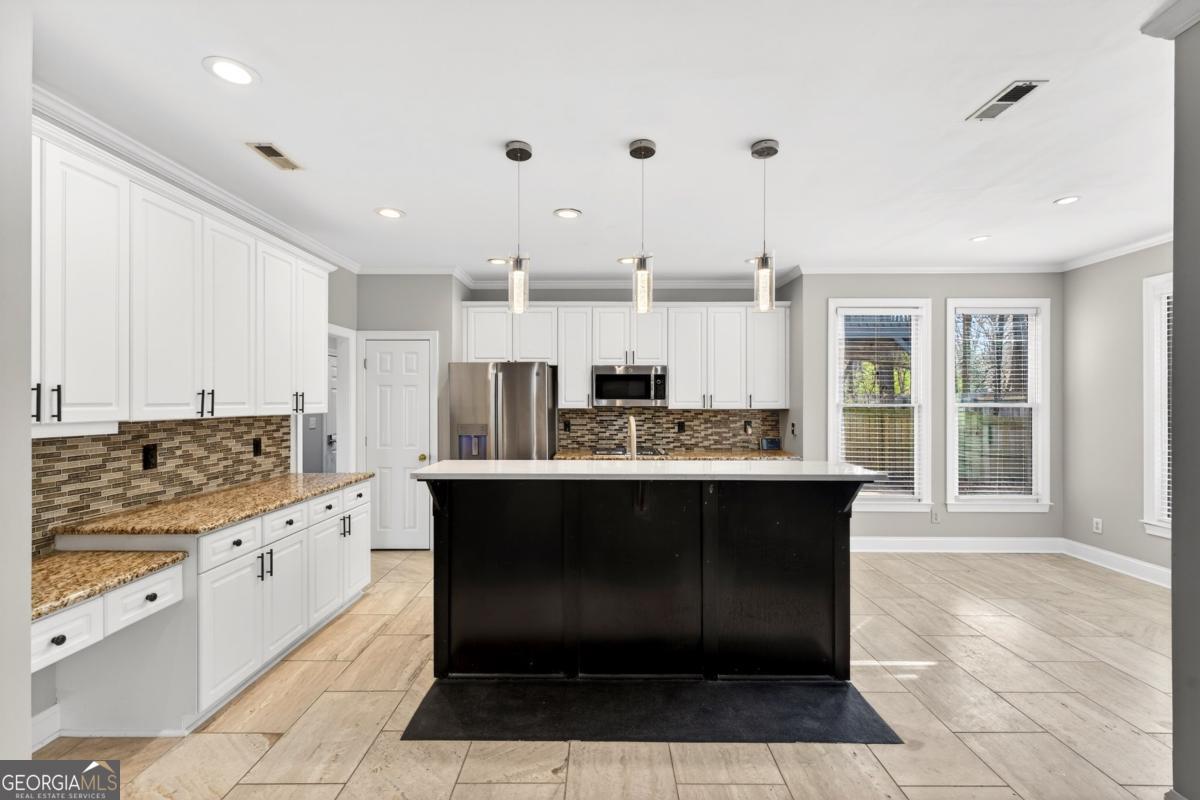 250 Haydens Walk Court