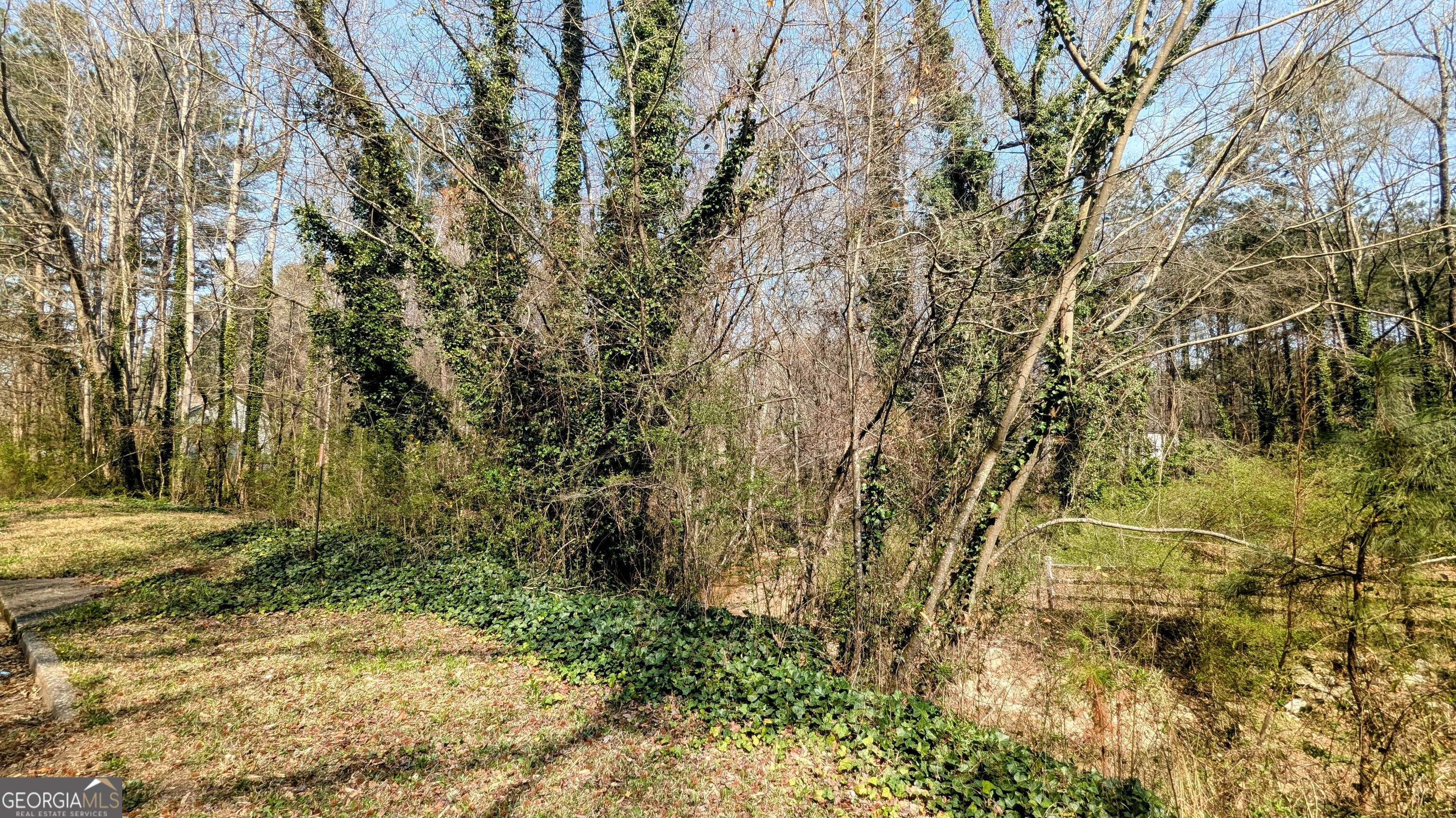 6609 Crossing Creek Point