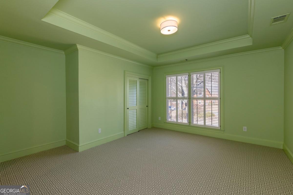 120 Summerour Vale