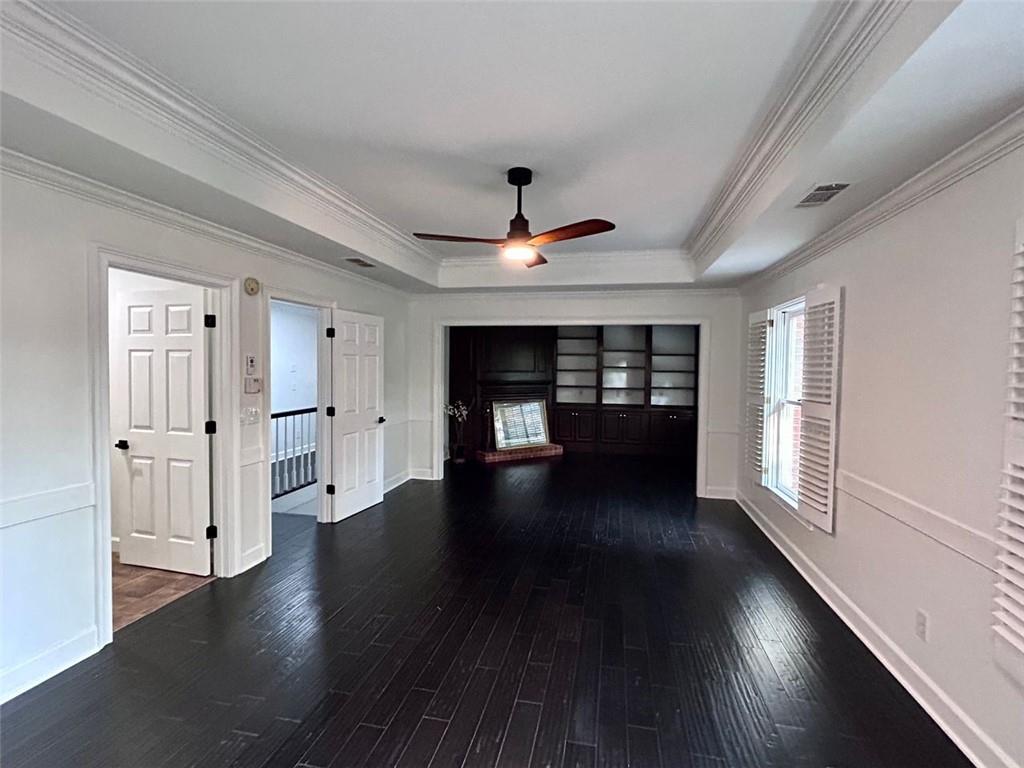 1112 SHERIDAN Park NE