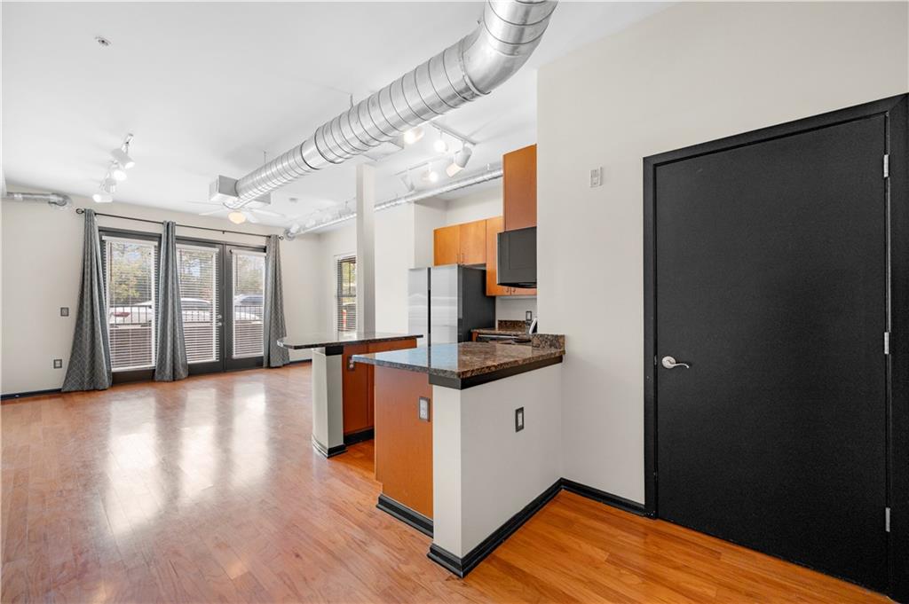 5300 Peachtree Road Unit 1401