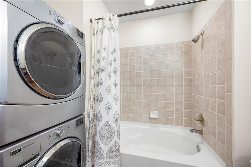 5300 Peachtree Road Unit 1401