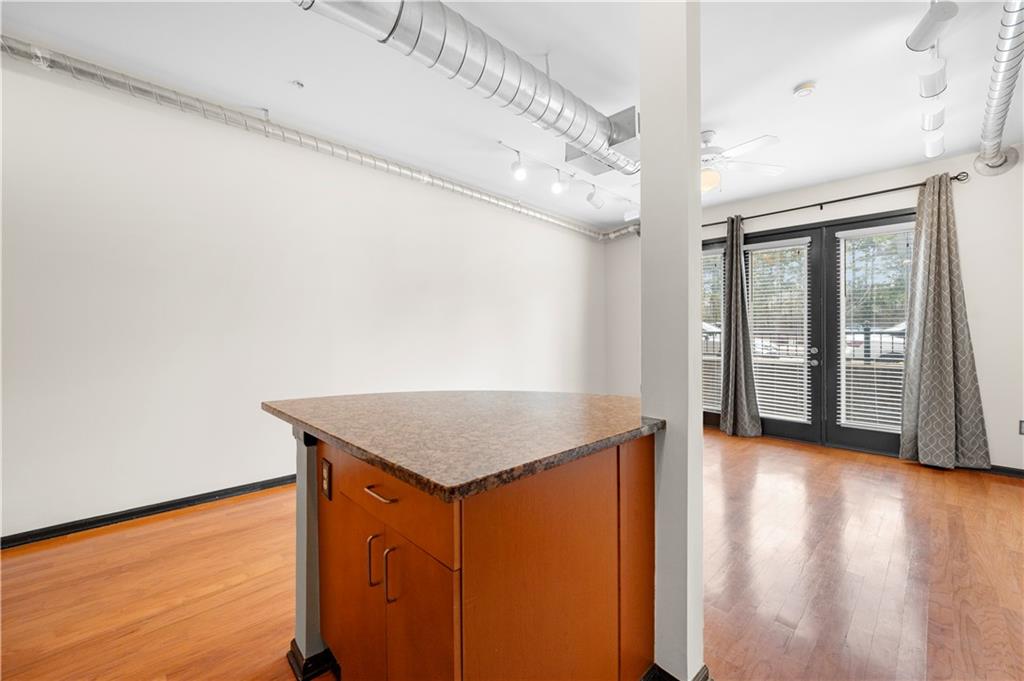 5300 Peachtree Road Unit 1401