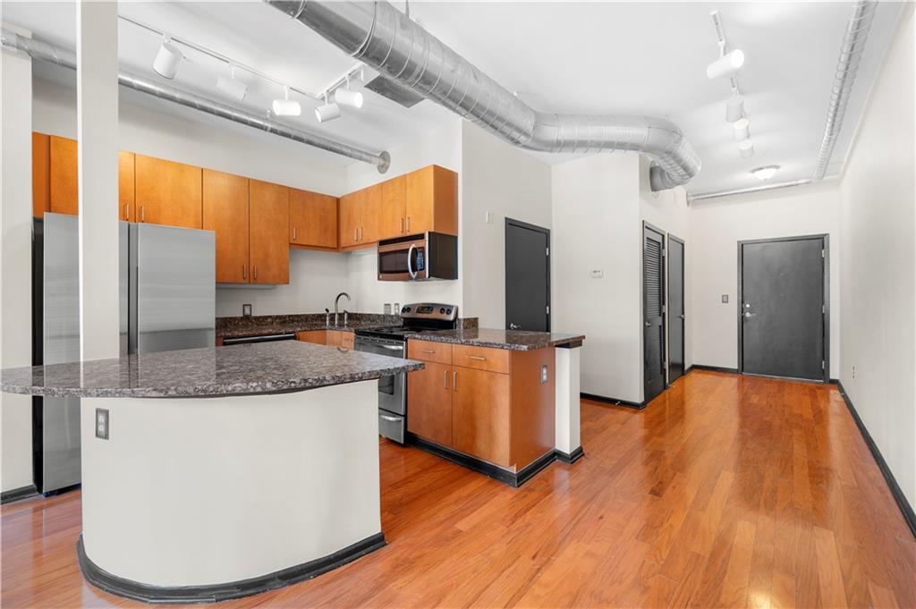 5300 Peachtree Road Unit 1401
