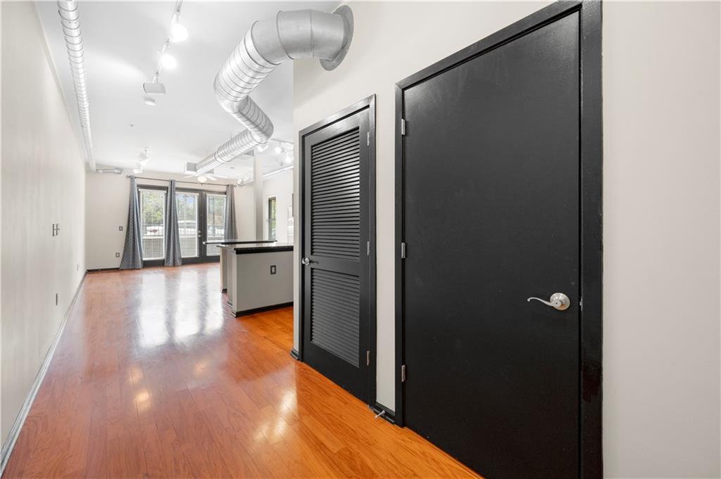 5300 Peachtree Road Unit 1401