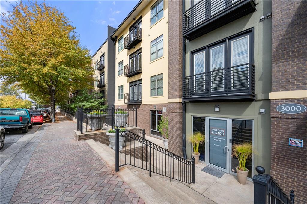 5300 Peachtree Road Unit 1401