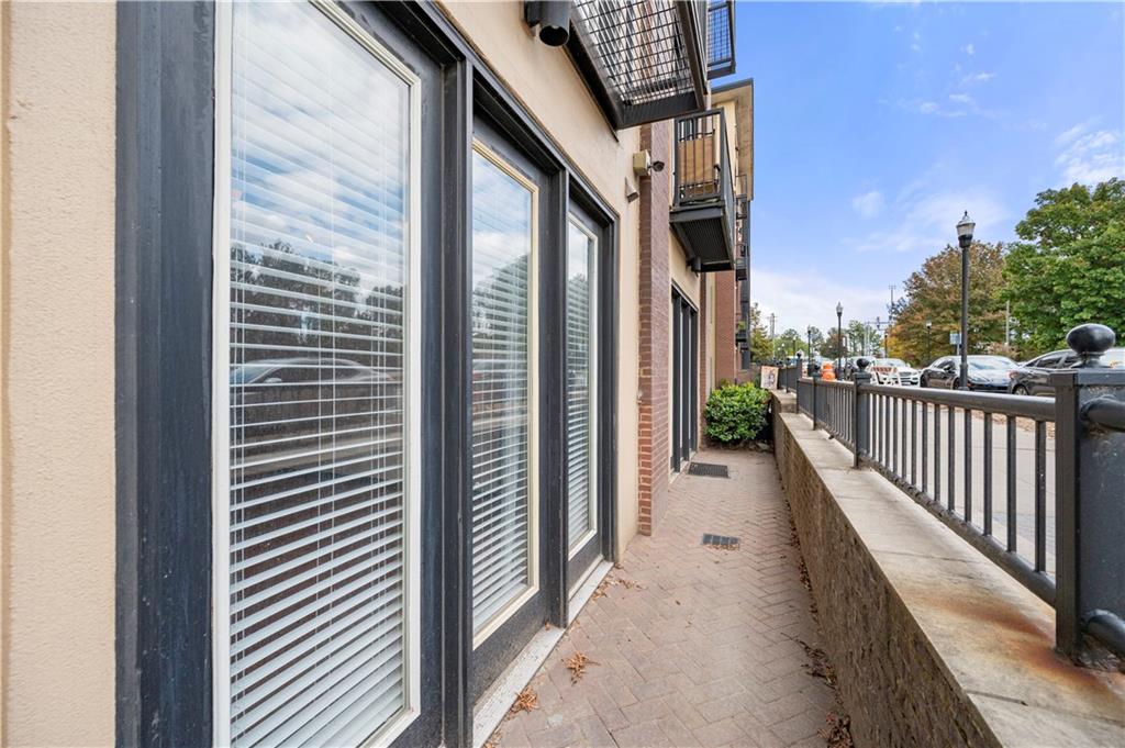 5300 Peachtree Road Unit 1401