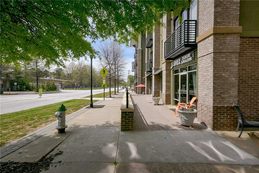 5300 Peachtree Road Unit 1401