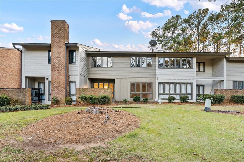 2461 Cedar Brook W