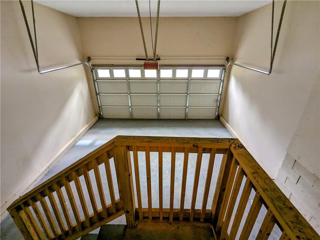 946 Shadow Ridge Trail