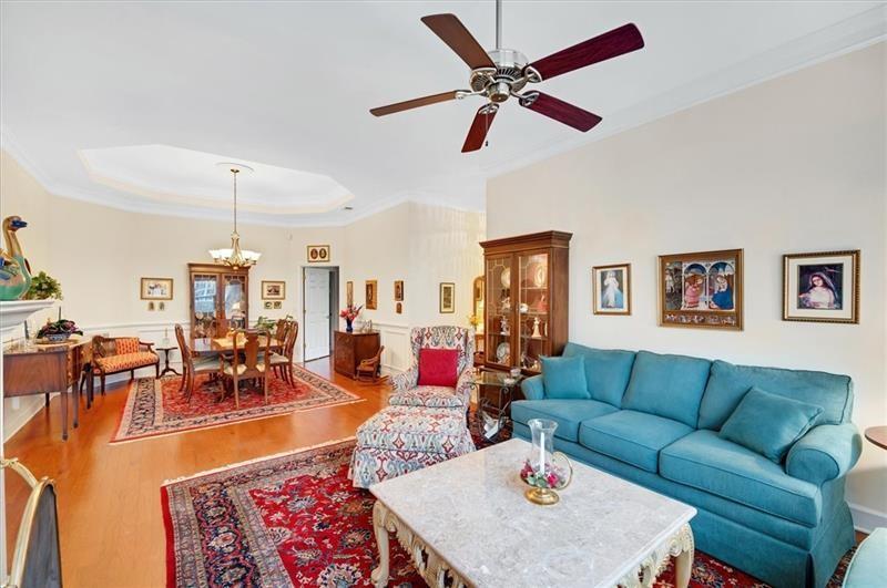 1204 Village Lane