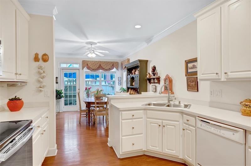 1204 Village Lane