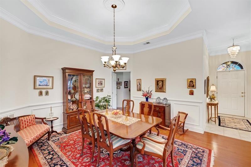 1204 Village Lane