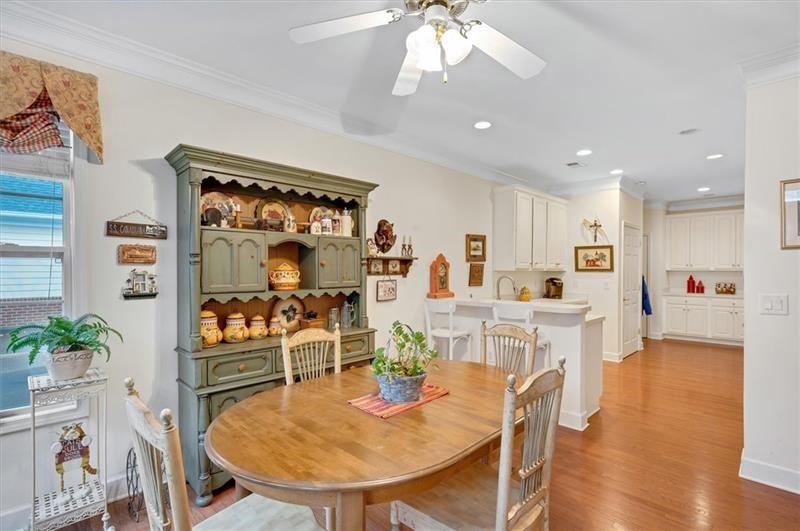 1204 Village Lane