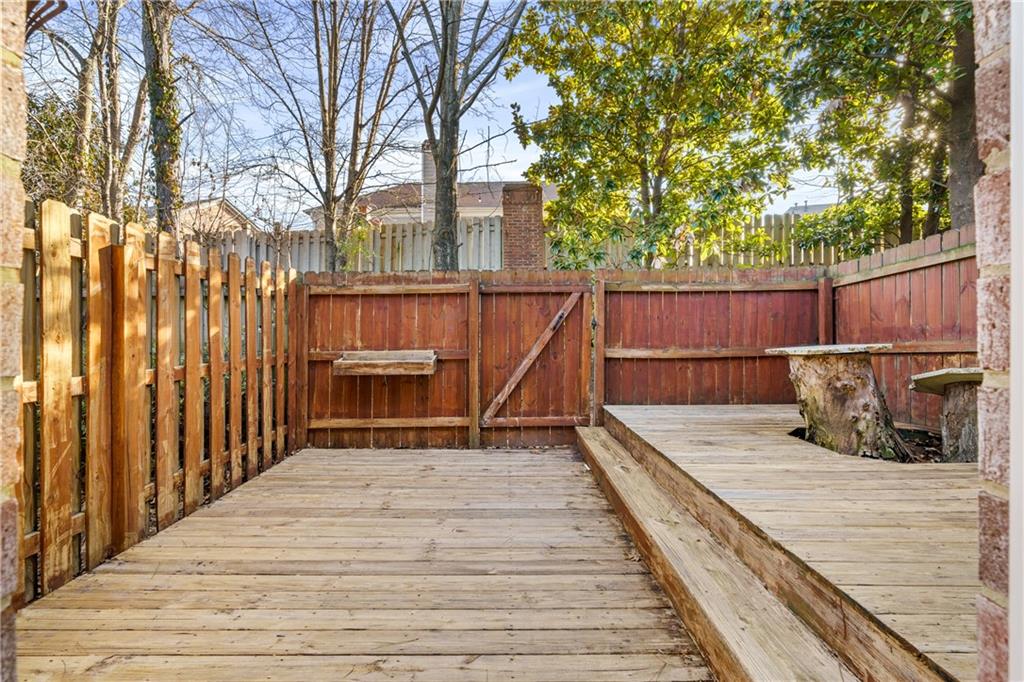 115 Rondak Circle SE