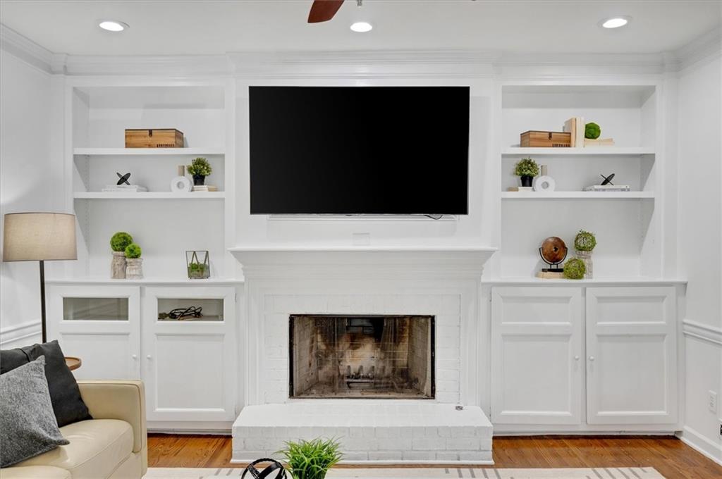 455 Dunhill View Court