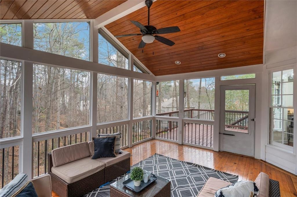 455 Dunhill View Court