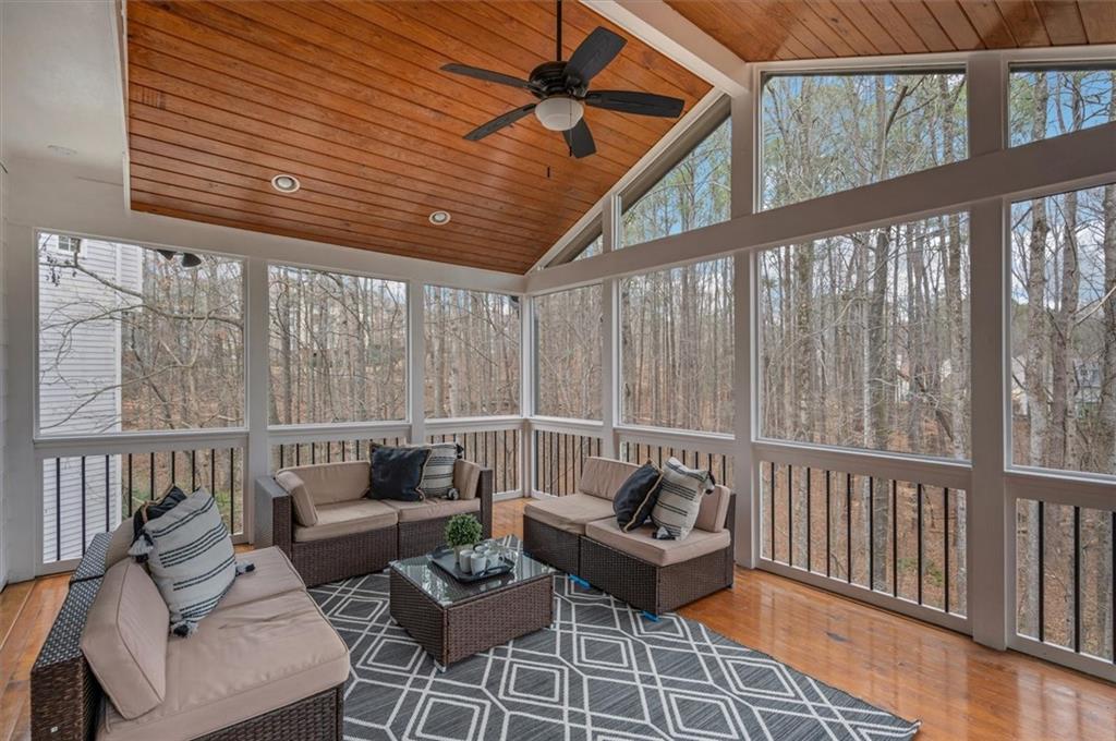 455 Dunhill View Court