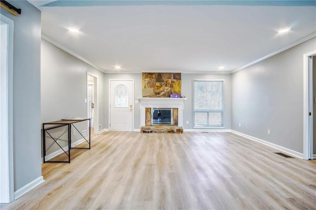 3888 Viking Court