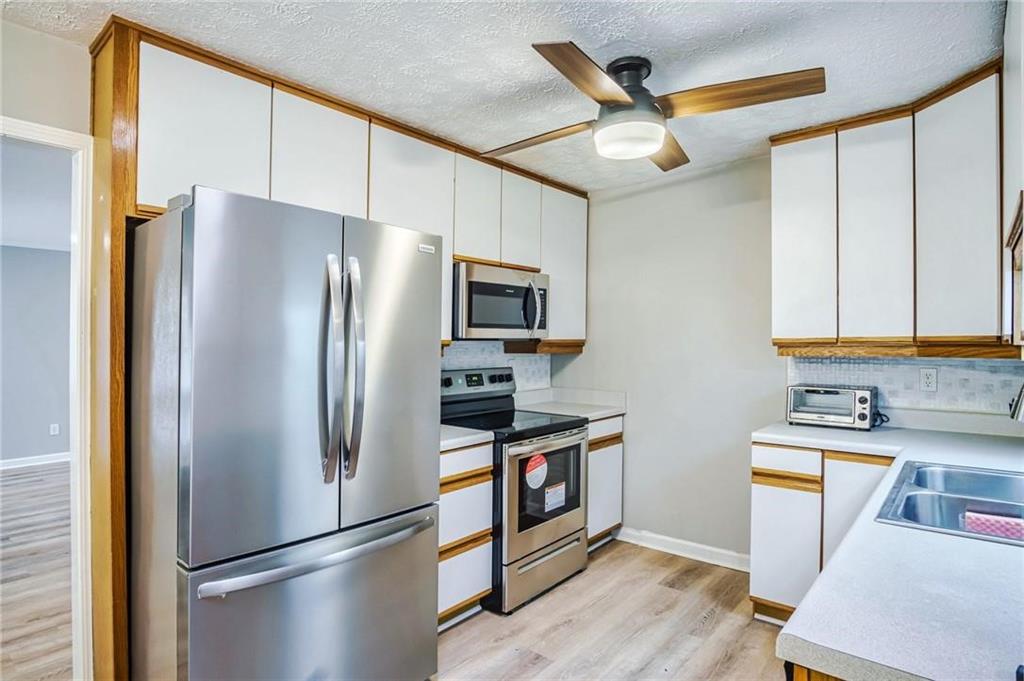 3888 Viking Court