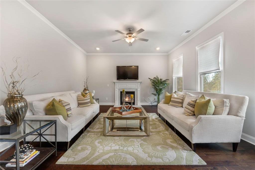 1517 Windward Drive