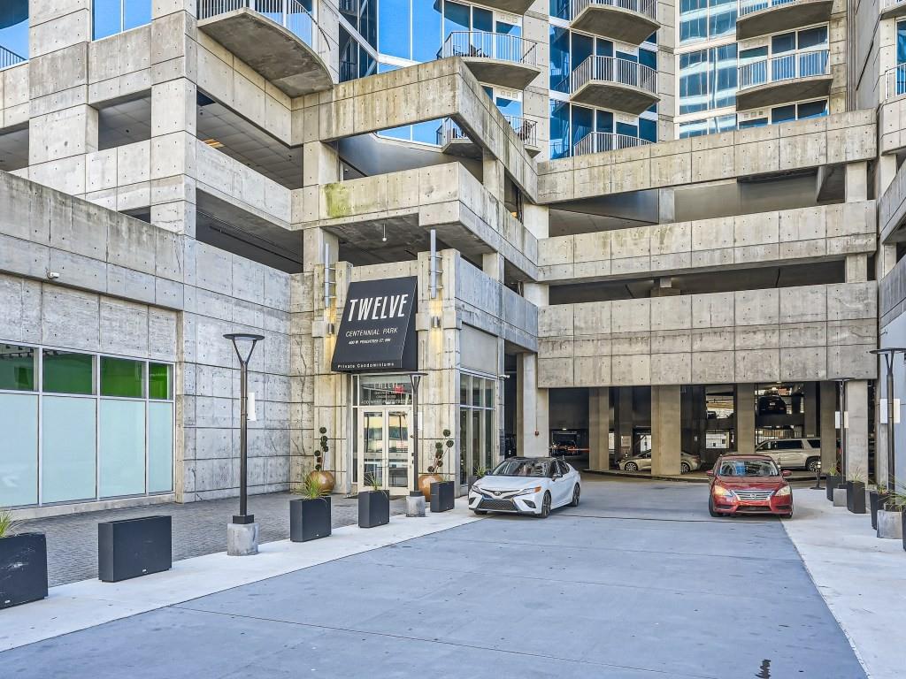 400 W Peachtree Street NW Unit 3915