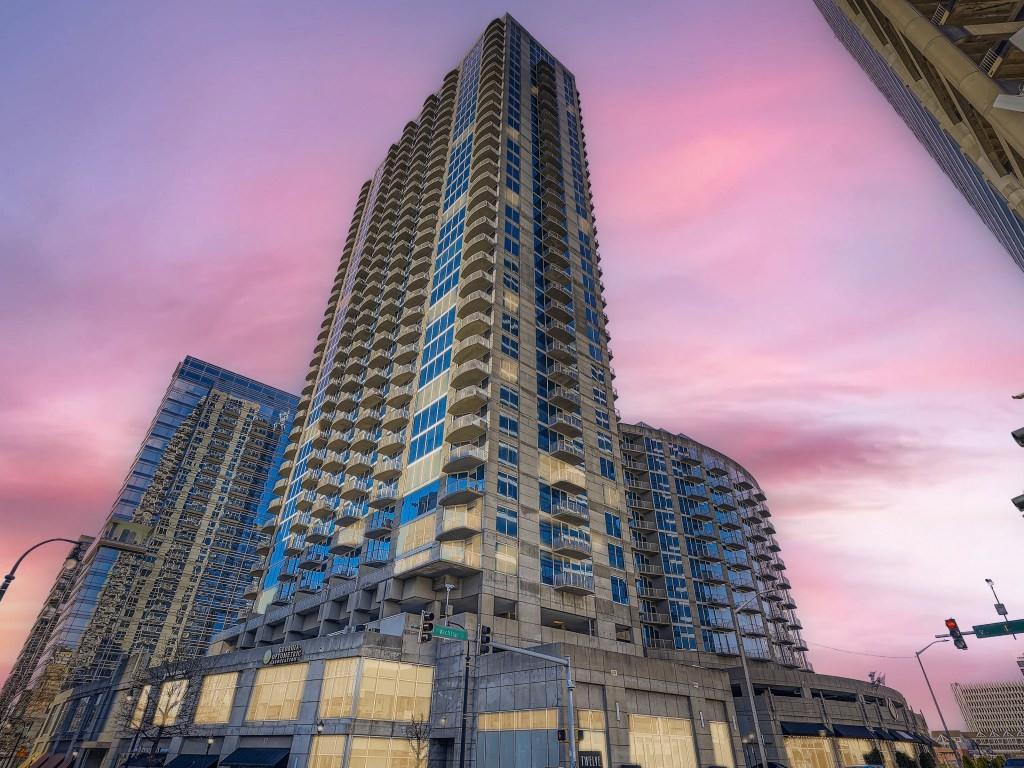 400 W Peachtree Street NW Unit 3915