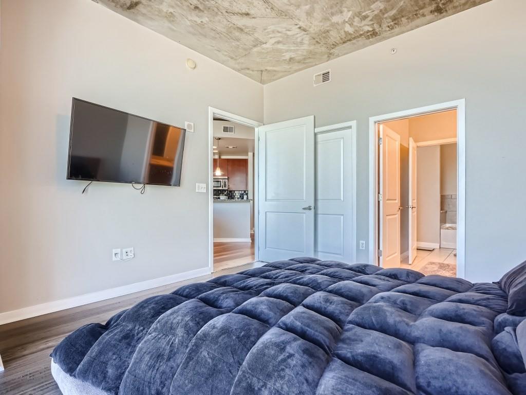 400 W Peachtree Street NW Unit 3915