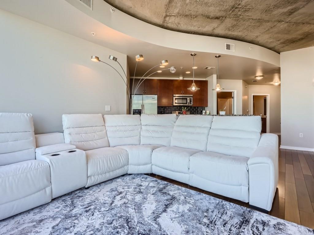 400 W Peachtree Street NW Unit 3915