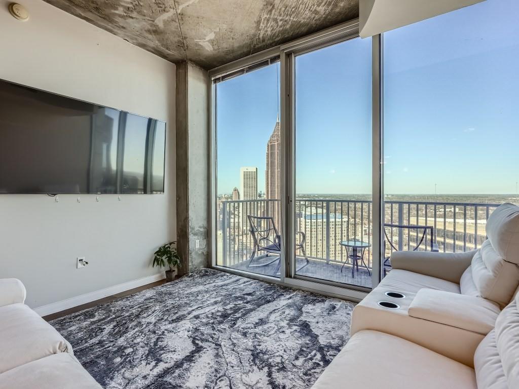 400 W Peachtree Street NW Unit 3915