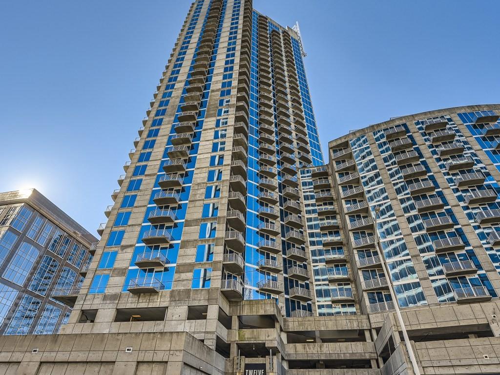 400 W Peachtree Street NW Unit 3915
