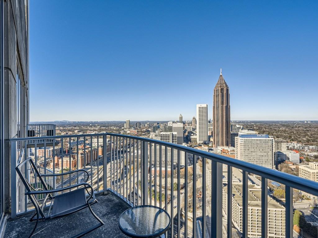 400 W Peachtree Street NW Unit 3915
