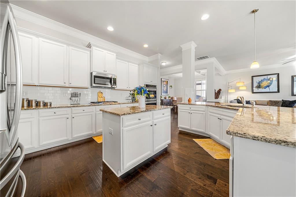 416 ELHAM Lane