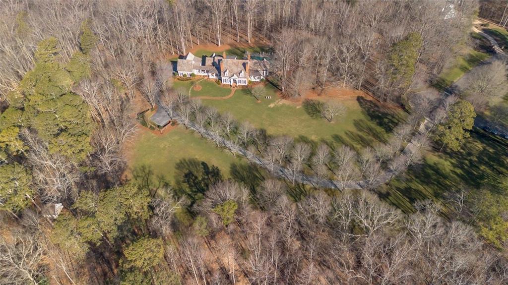 2000 Long Hollow Lane