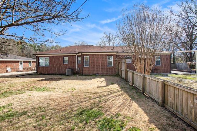 408 ROBIN HOOD Road NE