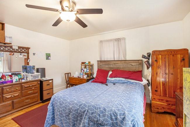 408 ROBIN HOOD Road NE